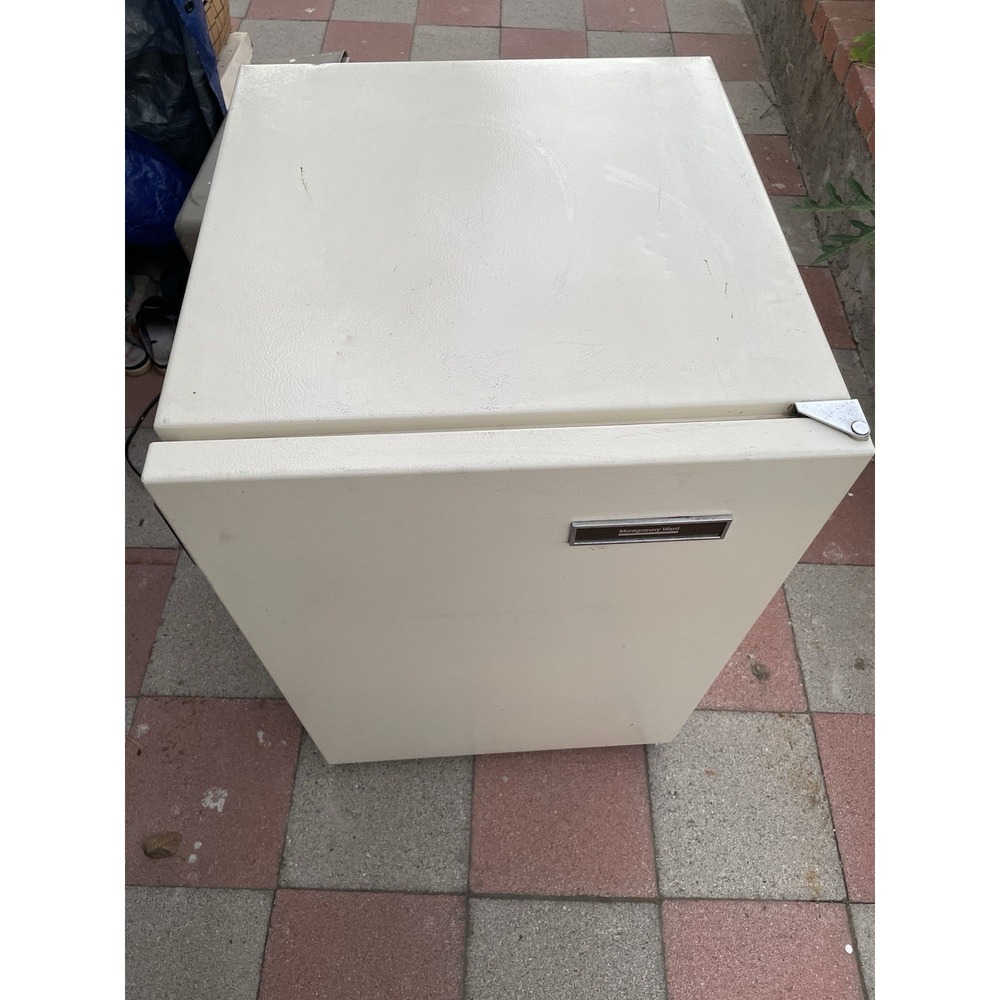 VINTAGE Montgomery Ward 5.3 Cu Ft Freezer Model FFT-4053-07C RARE WORKS!